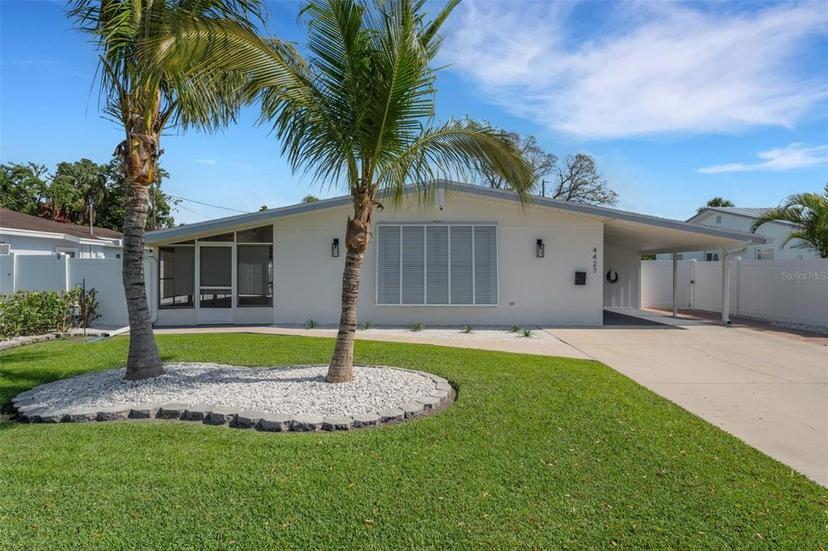 Picture of 4427 Helena Street Ne, St Petersburg FL 33703