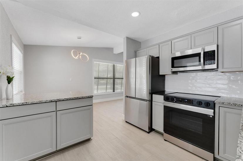 Picture of 4427 Helena Street Ne, St Petersburg FL 33703