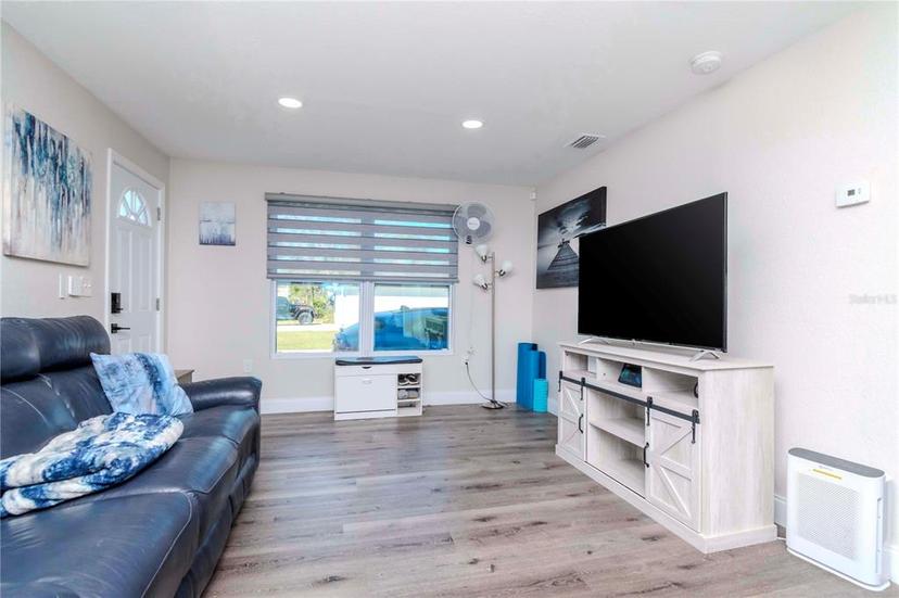 Picture of 7015 N Dakota Avenue, Tampa FL 33604