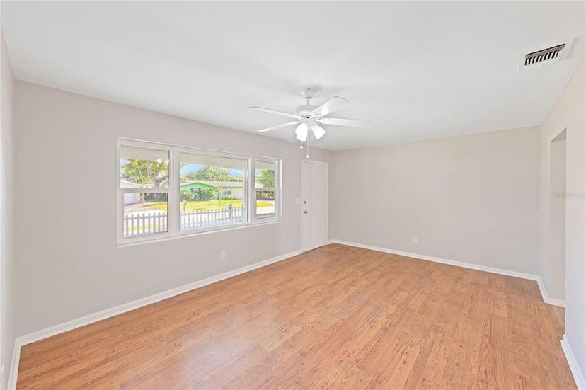 Picture of 1140 7Th Avenue Ne, Largo FL 33770