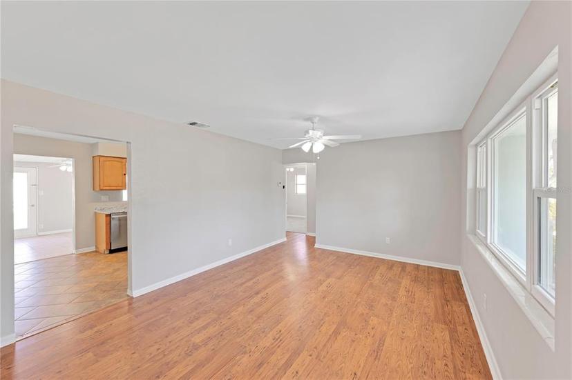 Picture of 1140 7Th Avenue Ne, Largo FL 33770