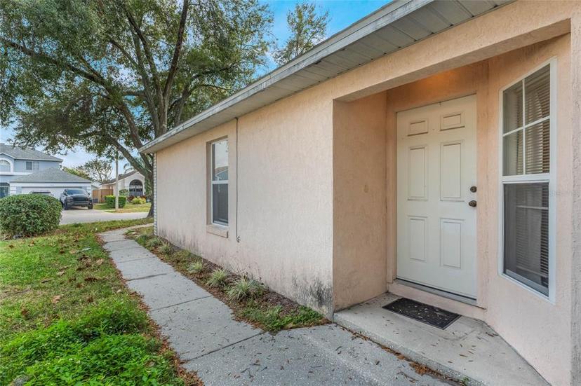 Picture of 350 Lakebreeze Circle, Lake Mary FL 32746