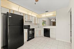Picture of 160 Limewood Place Unit 1, Ormond Beach, FL 32174