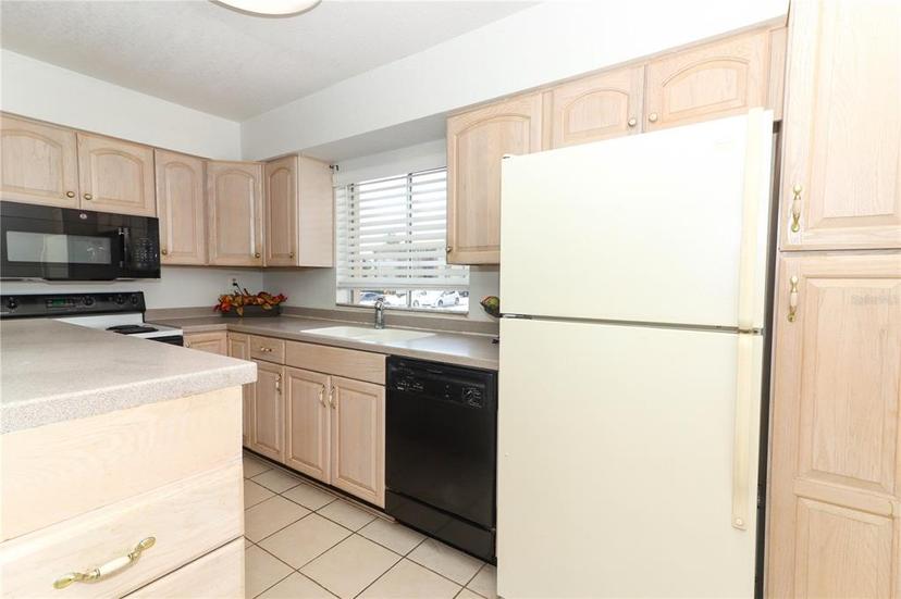 Picture of 626 Orange Drive Unit 242, Altamonte Springs FL 32701