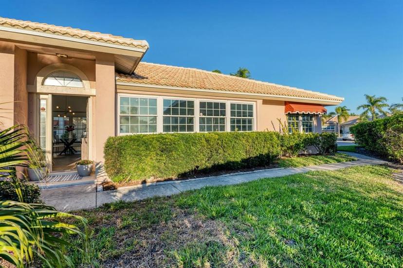 Picture of 4414 Turnberry Court, Bradenton FL 34210