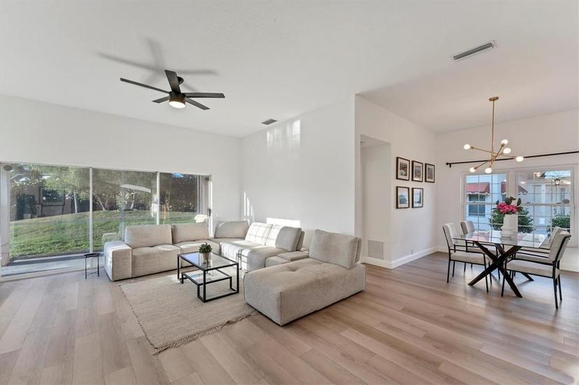 Picture of 4414 Turnberry Court, Bradenton FL 34210