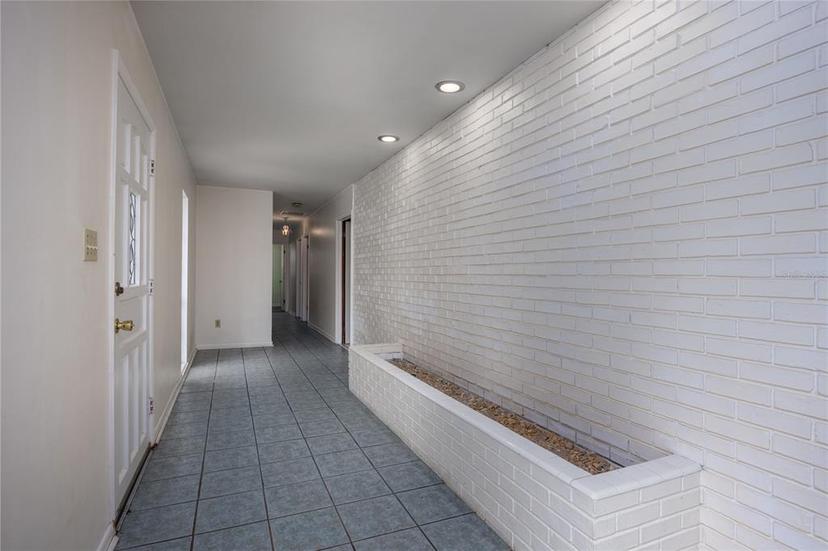 Picture of 3925 NW 8Th Avenue, Gainesville FL 32605