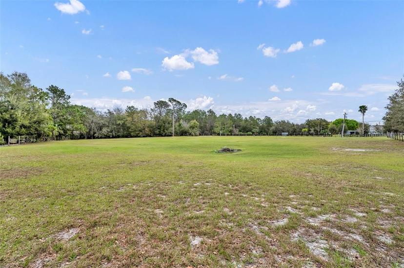 Picture of 1350 N Hart Road, Geneva FL 32732