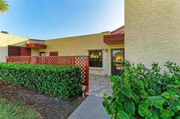 Picture of 503 Spring Lakes Boulevard Unit 503, Bradenton, FL 34210