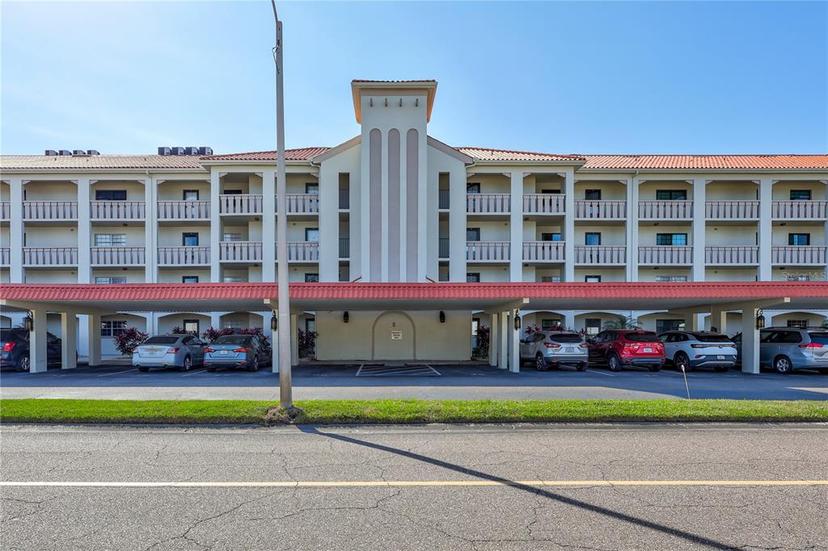 Picture of 19029 Us Highway 19 N Unit 8-15, Clearwater FL 33764