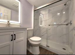 Picture of 821 Deleon Court Unit 108, Dunedin, FL 34698