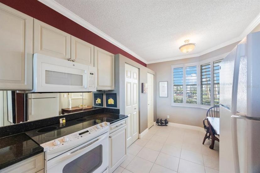 Picture of 7892 Sailboat Key Boulevard S Unit 107, South Pasadena FL 33707
