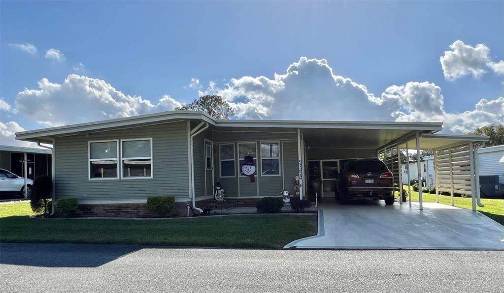 Picture of 127 Hibiscus Way, Leesburg, FL 34748
