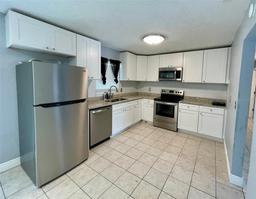 Picture of 1416 Braebury Drive, Leesburg, FL 34748