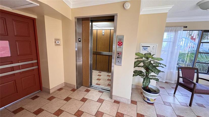 Picture of 2612 Pearce Drive Unit 211, Clearwater FL 33764