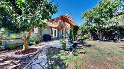 Picture of 1011 W Charter Street, Tampa, FL 33602