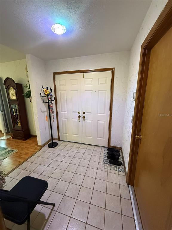 Picture of 5 Magnolia Lane, Yalaha FL 34797