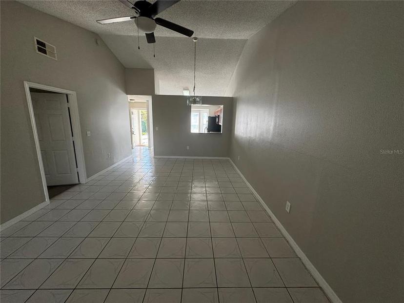 Picture of 1103 Jade East Lane Unit 1103, Kissimmee FL 34744
