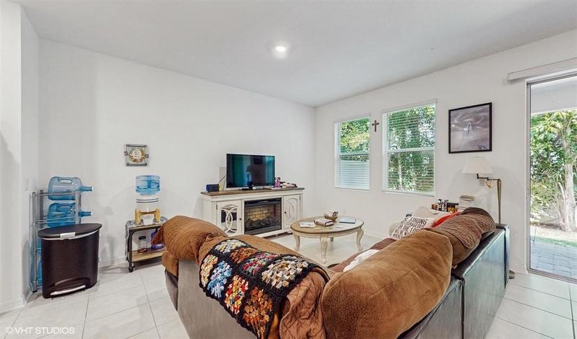 Picture of 15033 Abby Birch Place, Tampa FL 33613