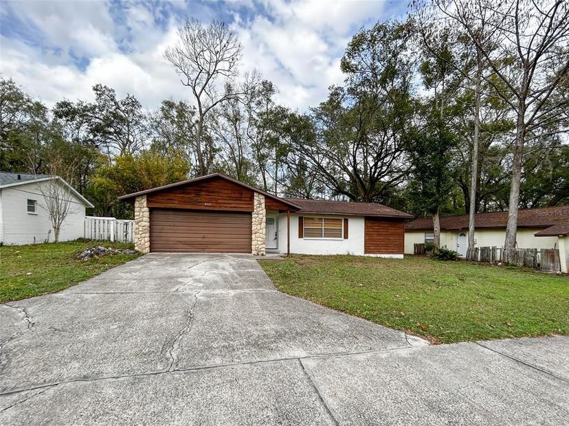 Picture of 8110 SW 12Th Place, Gainesville FL 32607