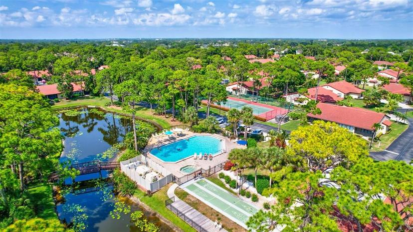 Picture of 3630 White Pine Court Unit 138, Sarasota FL 34238