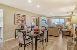 Picture of 1125 W Peppertree Drive Unit 706, Sarasota, FL 34242