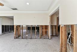 Picture of 921 39Th Avenue Ne, St Petersburg, FL 33703