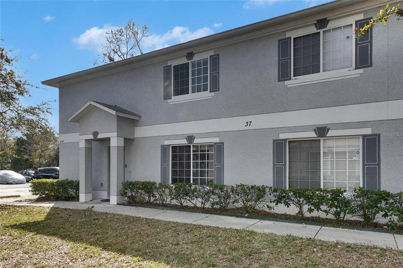 Picture of 4049 Dolphin Drive, Tampa FL 33617