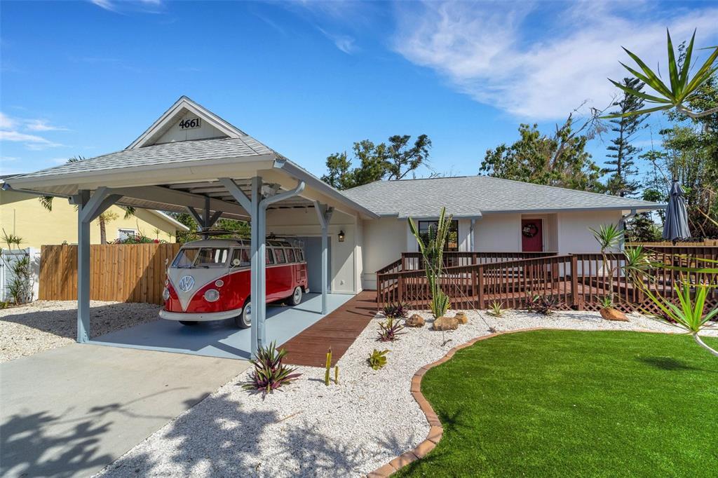 Picture of 4661 Alligator Drive, Venice, FL 34293