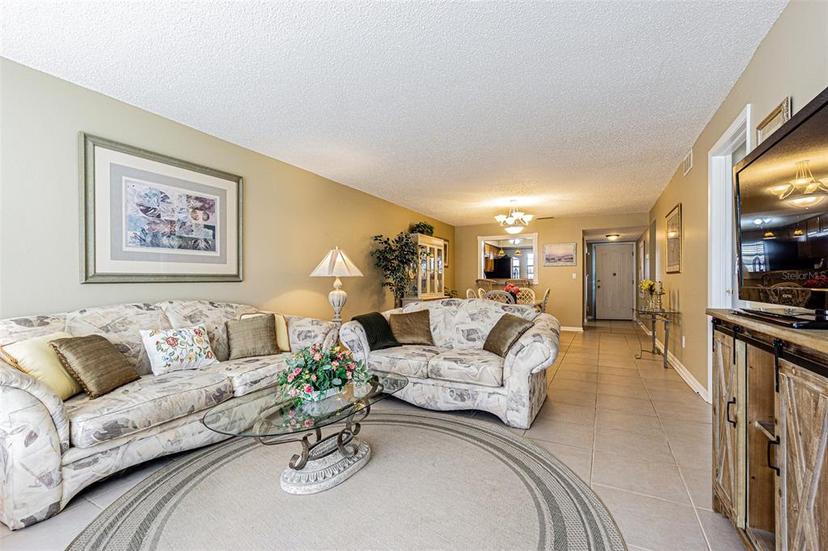 Picture of 1750 Belleair Forest Drive Unit A7, Belleair FL 33756