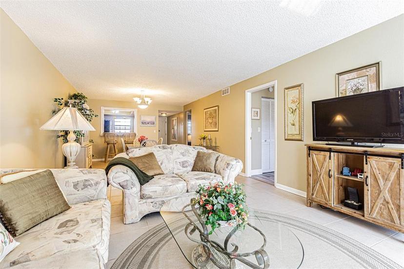Picture of 1750 Belleair Forest Drive Unit A7, Belleair FL 33756