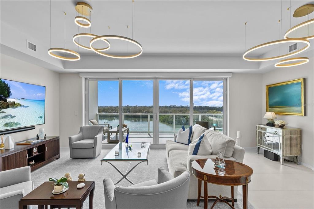 Picture of 1020 Sunset Point Road Unit 510, Clearwater, FL 33755