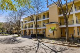 Picture of 2285 NW 16Th Terrace Unit 2285, Gainesville, FL 32605