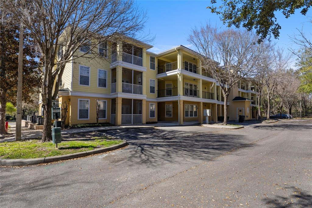 Picture of 2285 NW 16Th Terrace Unit 2285, Gainesville, FL 32605