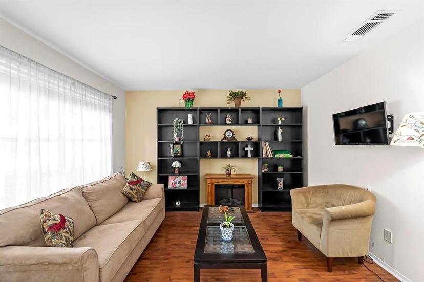 Picture of 13003 Lorna Place, Tampa FL 33618