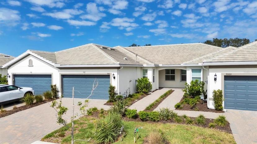 Picture of 9916 Bright Water Drive, Englewood FL 34223