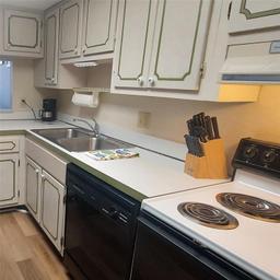 Picture of 700 Mirror Terrace Nw Unit 111, Winter Haven, FL 33881