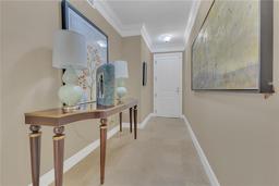 Picture of 2305 Edgewater Drive Unit 1701, Orlando, FL 32804