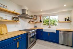 Picture of 4210 Pandora Road, Venice, FL 34293