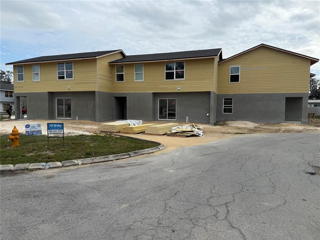 Picture of 222 Carpenters Way Unit 68, Lakeland, FL 33805