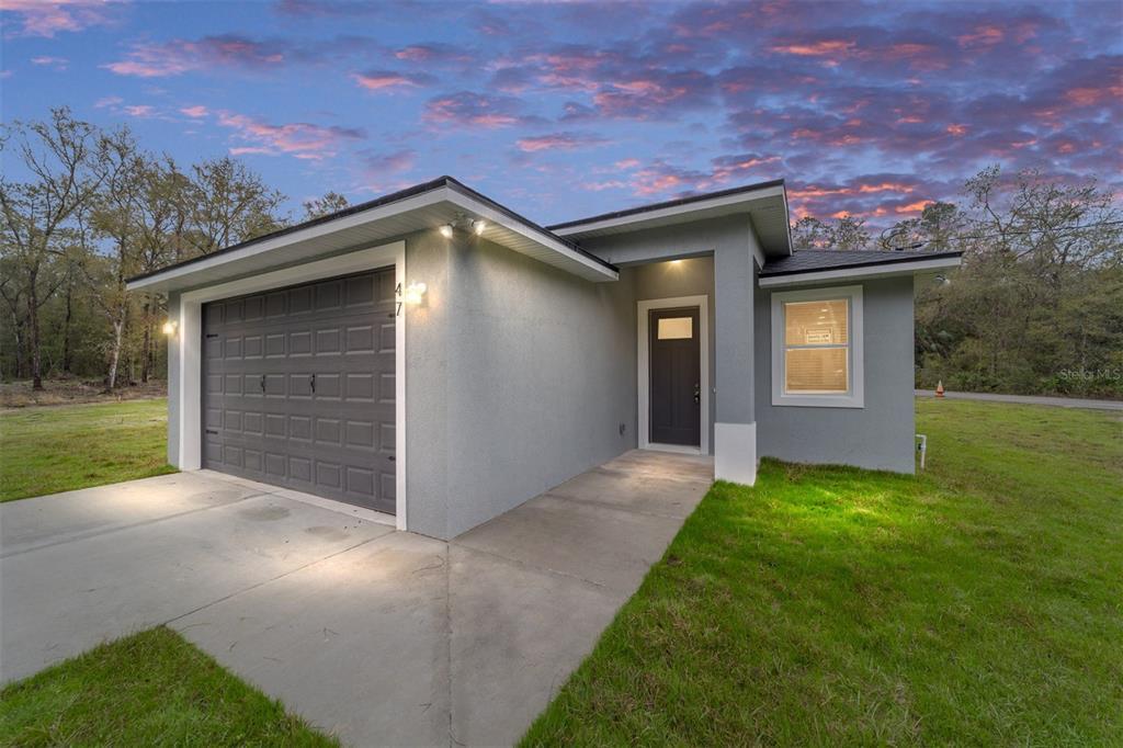 Picture of 47 Sequoia Loop, Ocklawaha, FL 32179