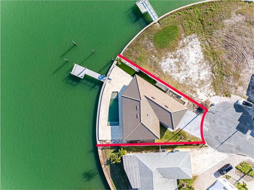 Picture of 11005 5Th Street E, Treasure Island FL 33706