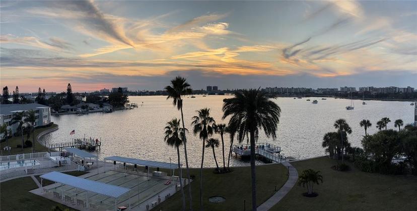 Picture of 1868 Shore Drive S Unit 608, South Pasadena FL 33707