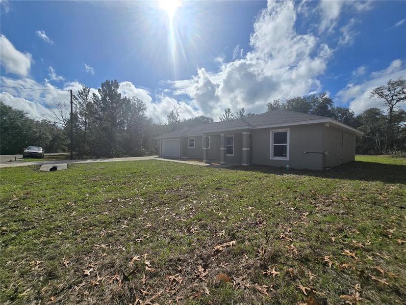 Picture of 96 Fisher Way Trail, Ocklawaha FL 32179