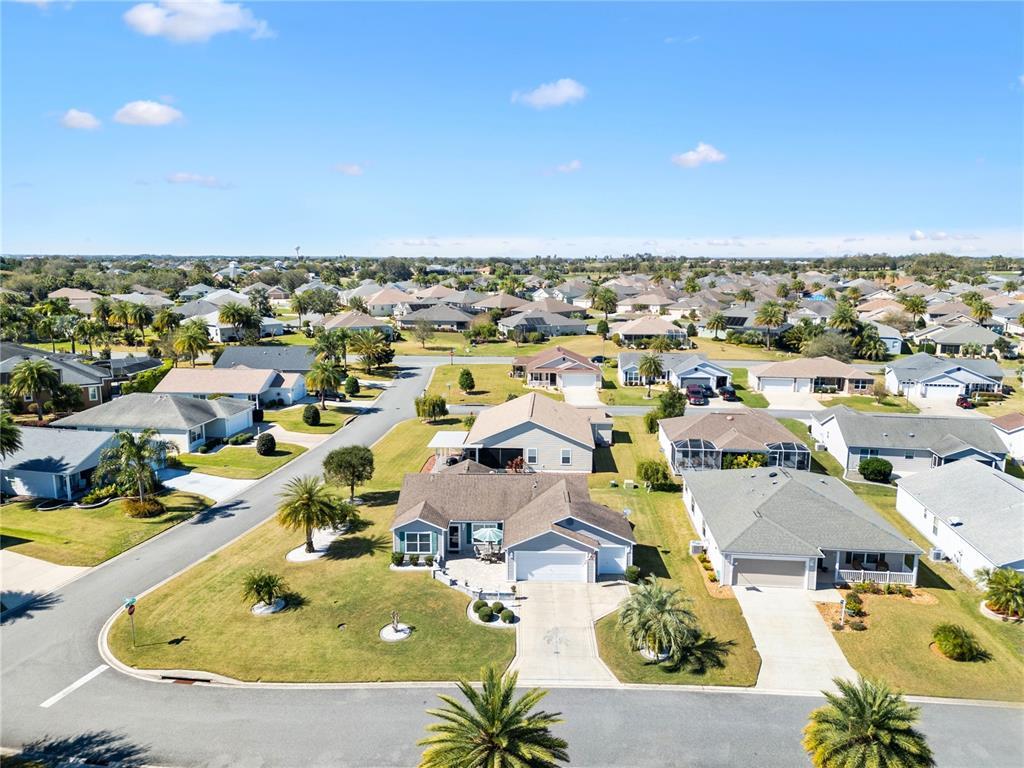 Picture of 909 Abaco Path, The Villages, FL 32163