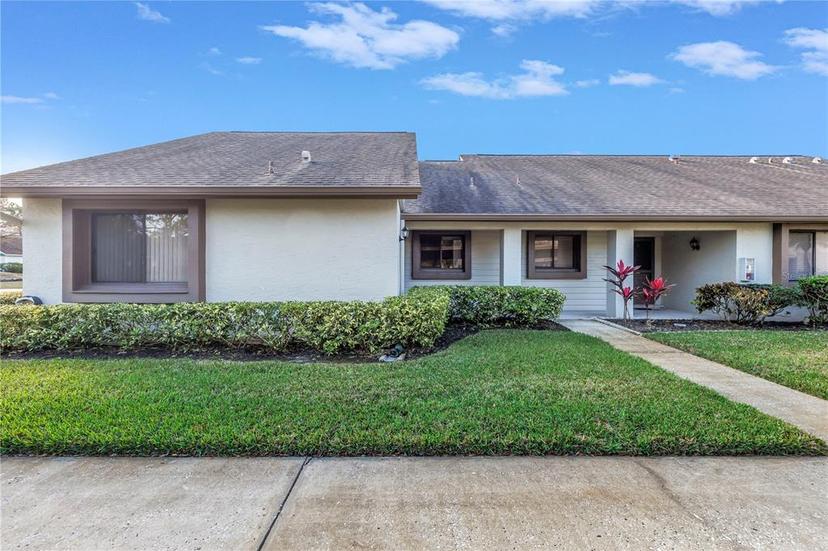 Picture of 2510 Laurelwood Drive Unit 5A, Clearwater FL 33763