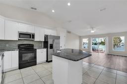 Picture of 445 Peter Pan Boulevard, Davenport, FL 33837