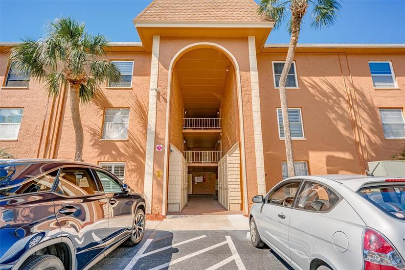 Picture of 12760 Indian Rocks Road Unit 532, Largo FL 33774