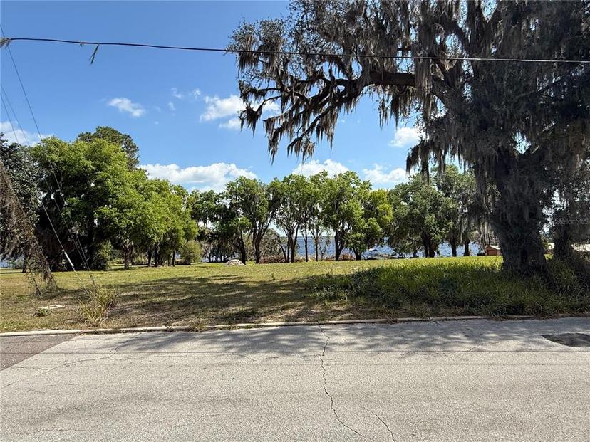 Picture of 313 N Lake Street, Crescent City FL 32112
