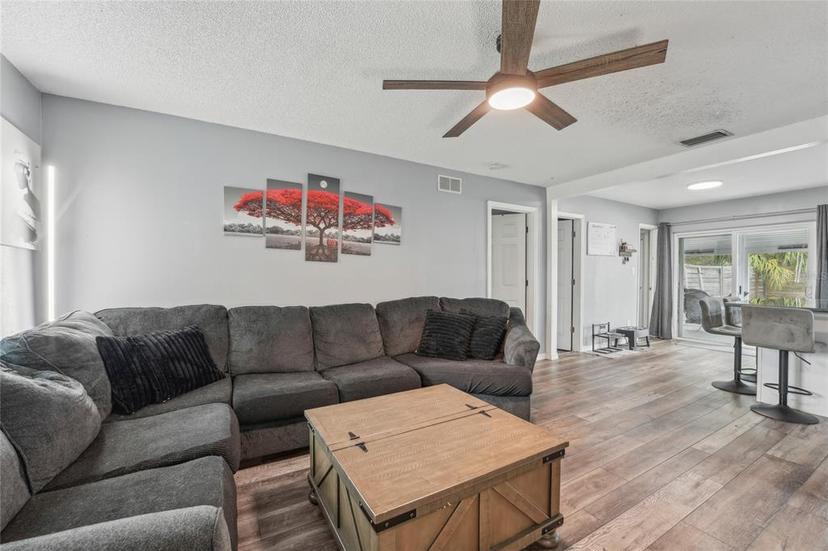 Picture of 7402 Sherren Drive, Tampa FL 33619